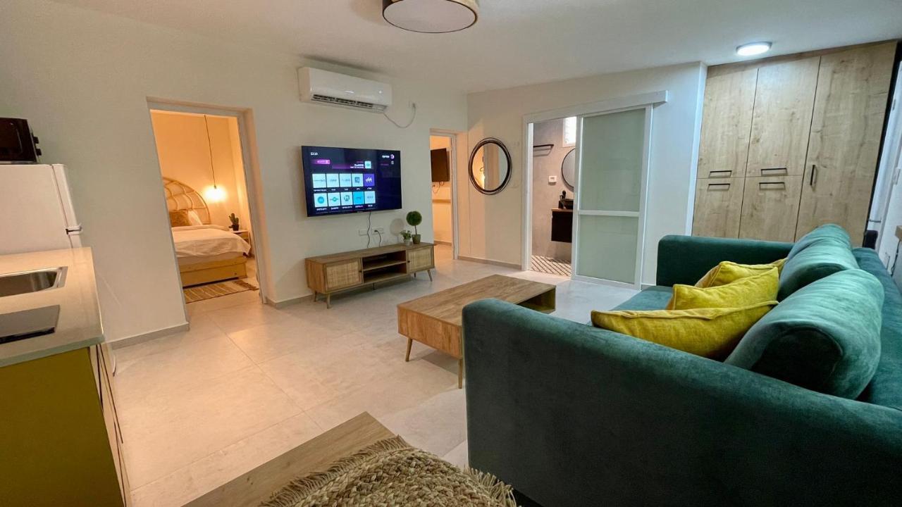 Adva Vacation Apartments Eilat Esterno foto
